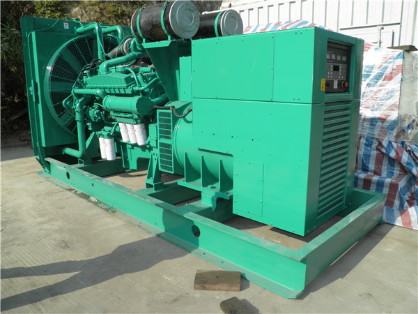 锦屏发电车出租-柴油发电机组在使用的过程中应该做好哪些防护工作