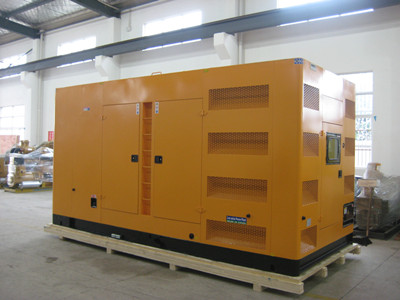 锦屏不同类型的发电机组在冬季保养时的注意事项有何差异？